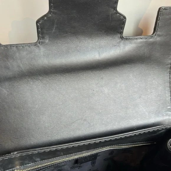 Gucci Large Queen Black Dialux Coated Canvas Tote - Picture 10 of 14